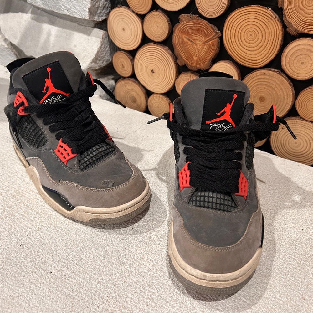 Nike Air Jordan 4 Retro Infrared Men’s Sneakers in Gray, Black & Red